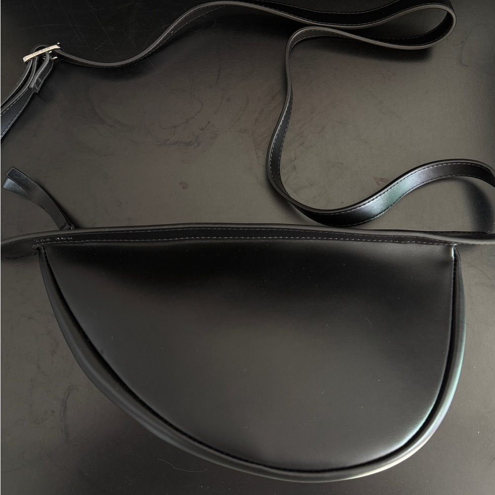 The row small banana bag